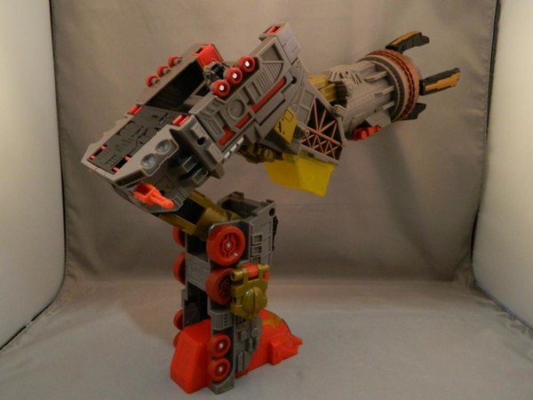 Transformers Year Of The Snake Platinum Edition Omega Supreme  (28 of 48)